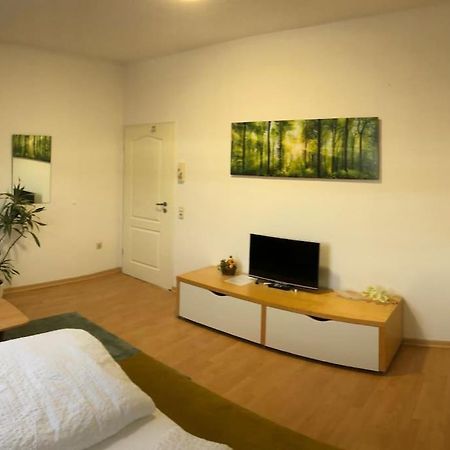 Apartmenthaus Am Bahnhof 代特莫尔德 外观 照片