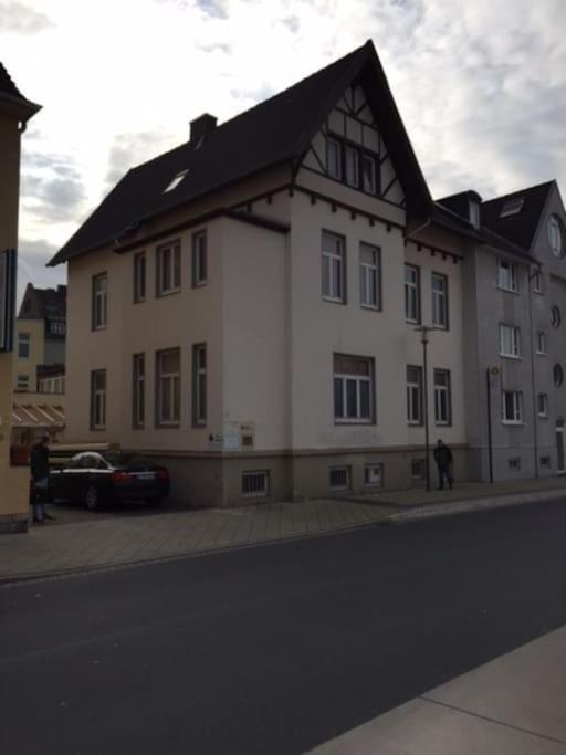 Apartmenthaus Am Bahnhof 代特莫尔德 外观 照片