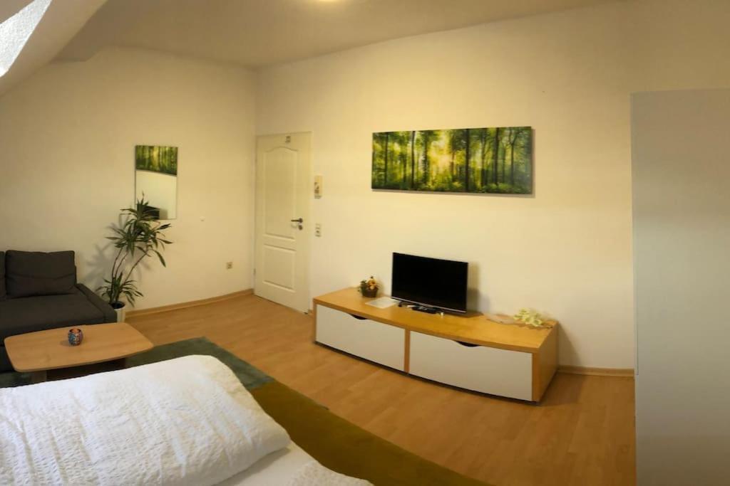 Apartmenthaus Am Bahnhof 代特莫尔德 外观 照片