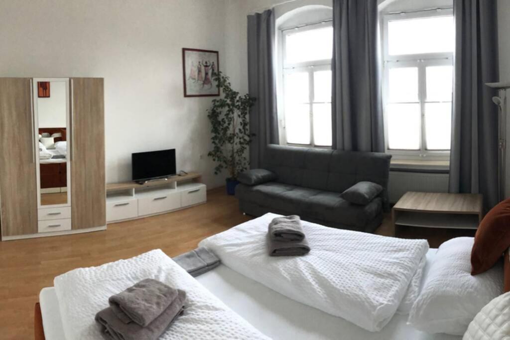 Apartmenthaus Am Bahnhof 代特莫尔德 外观 照片