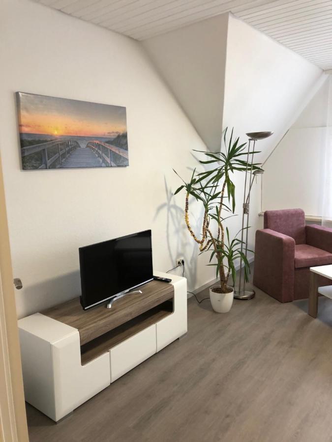 Apartmenthaus Am Bahnhof 代特莫尔德 外观 照片