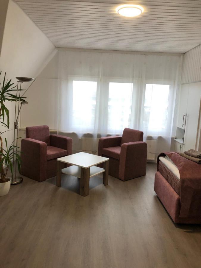 Apartmenthaus Am Bahnhof 代特莫尔德 外观 照片
