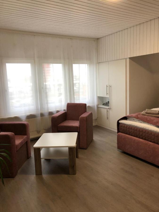 Apartmenthaus Am Bahnhof 代特莫尔德 外观 照片